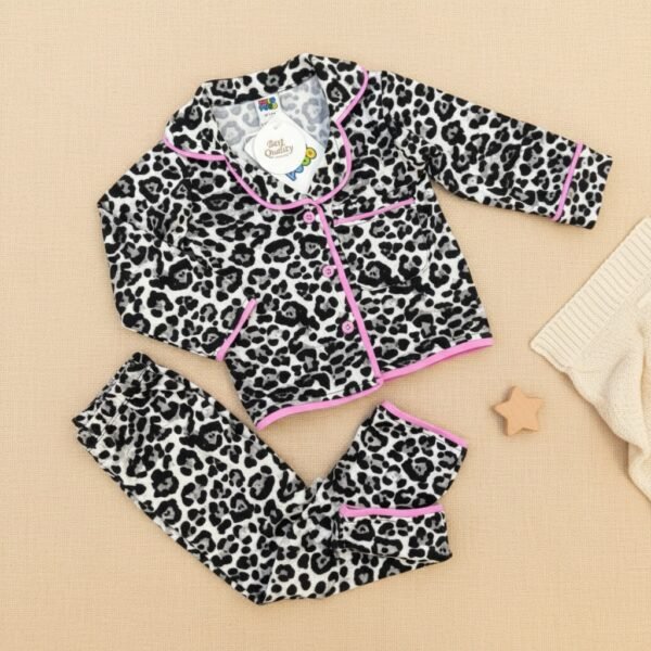 Baby Girl Cozy Set – Wild Leopard Edition